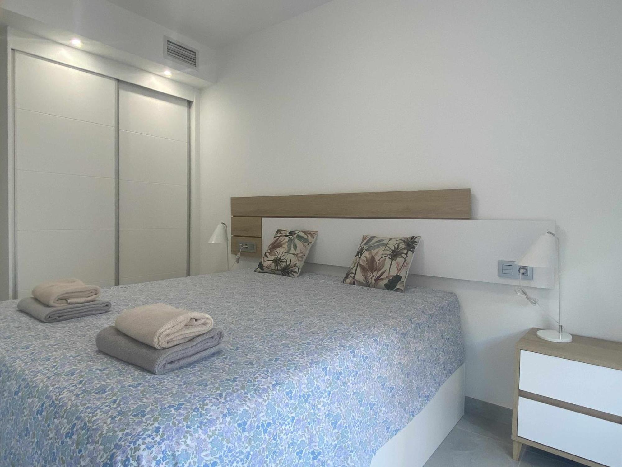 Moderno Apartamento A 200M De La Playa Торевьиа Экстерьер фото